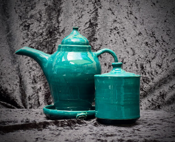 1e theepot (not fot sale)